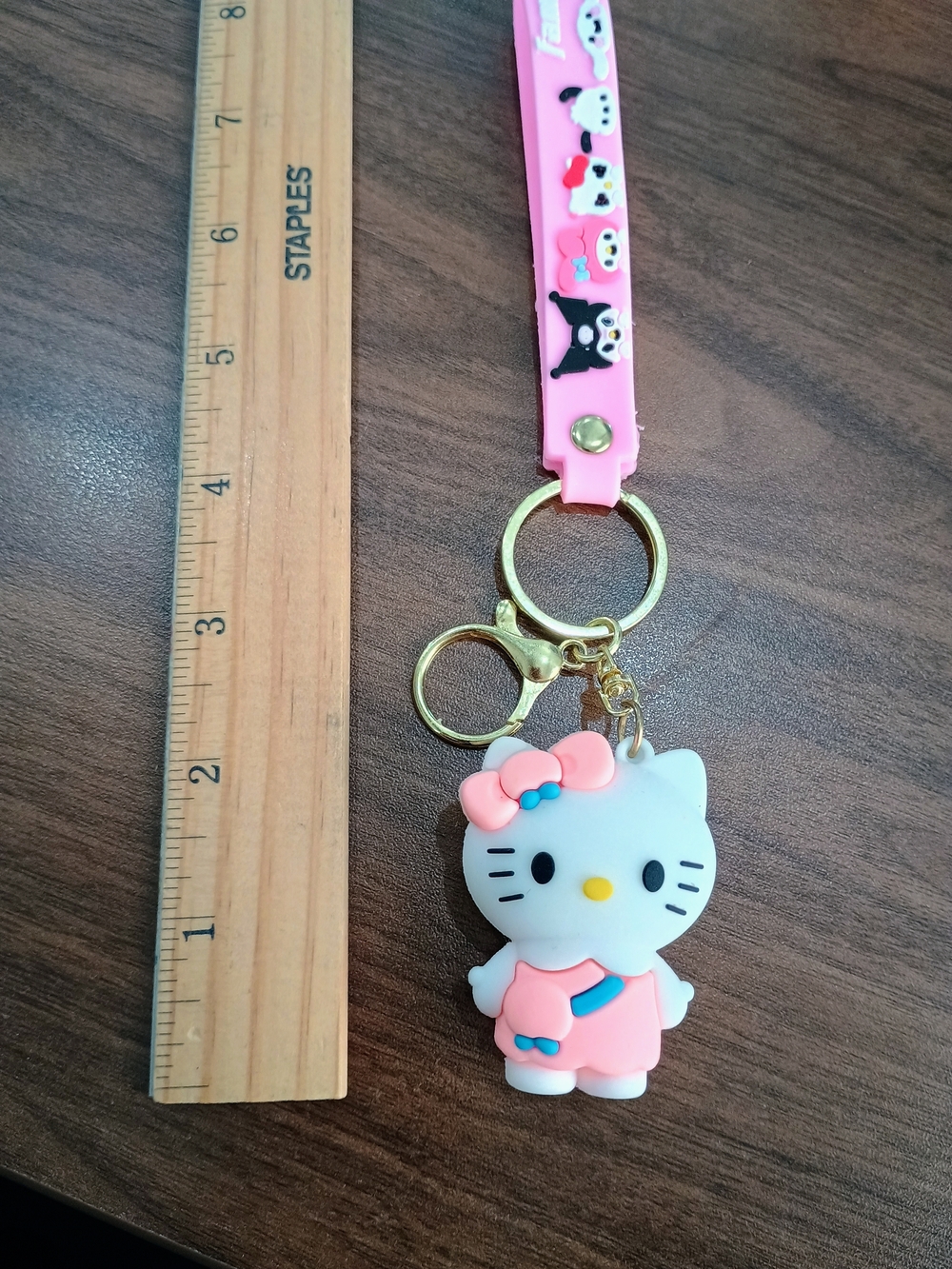 Pink Hello Kitty Keychain - Picture 4 of 6